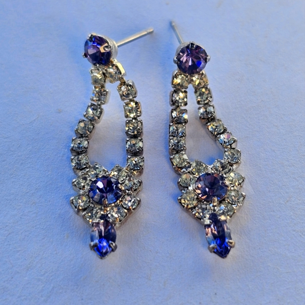 Sparkling rhinestone dangle earrings vintage